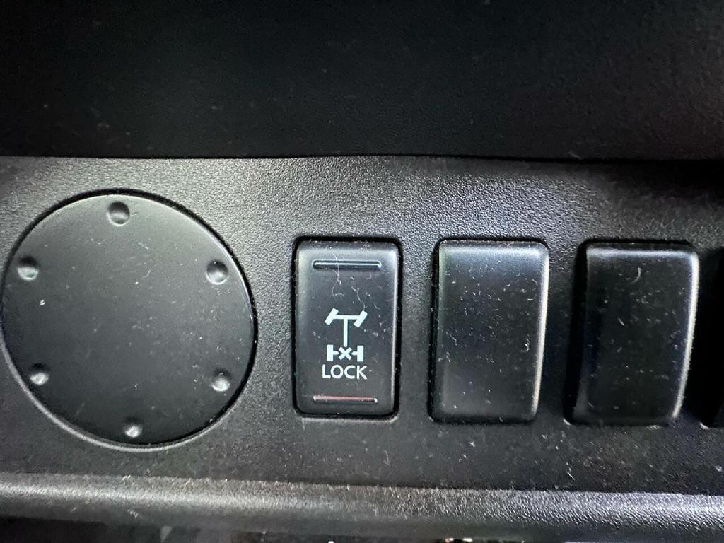 2008 Nissan Frontier Image 20