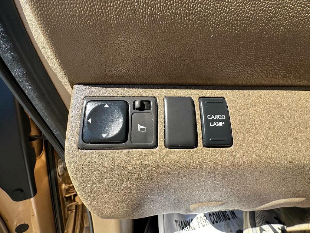2005 Nissan Frontier Image 13