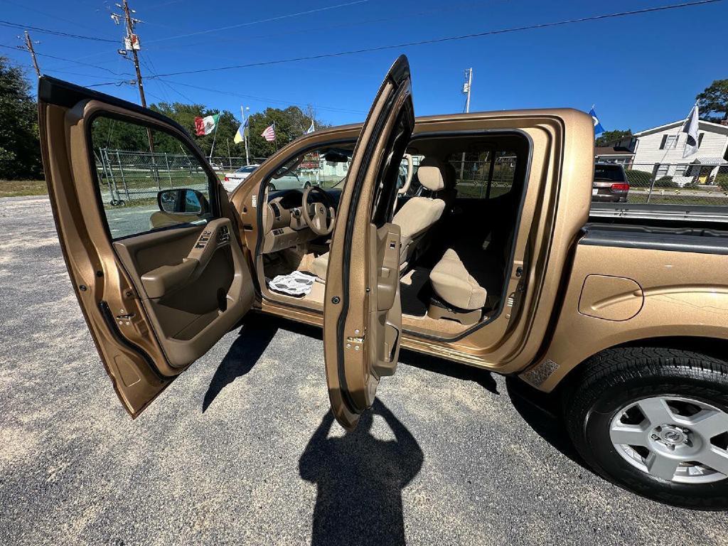 2005 Nissan Frontier Image 15