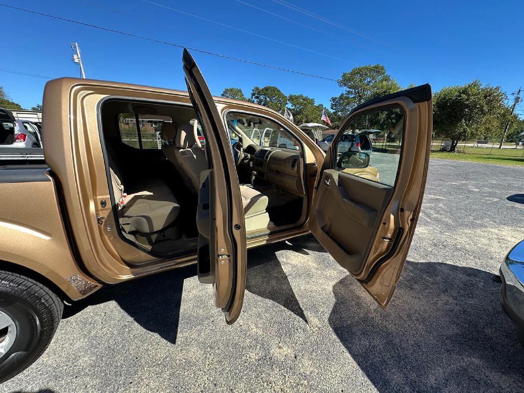 2005 Nissan Frontier Image 16