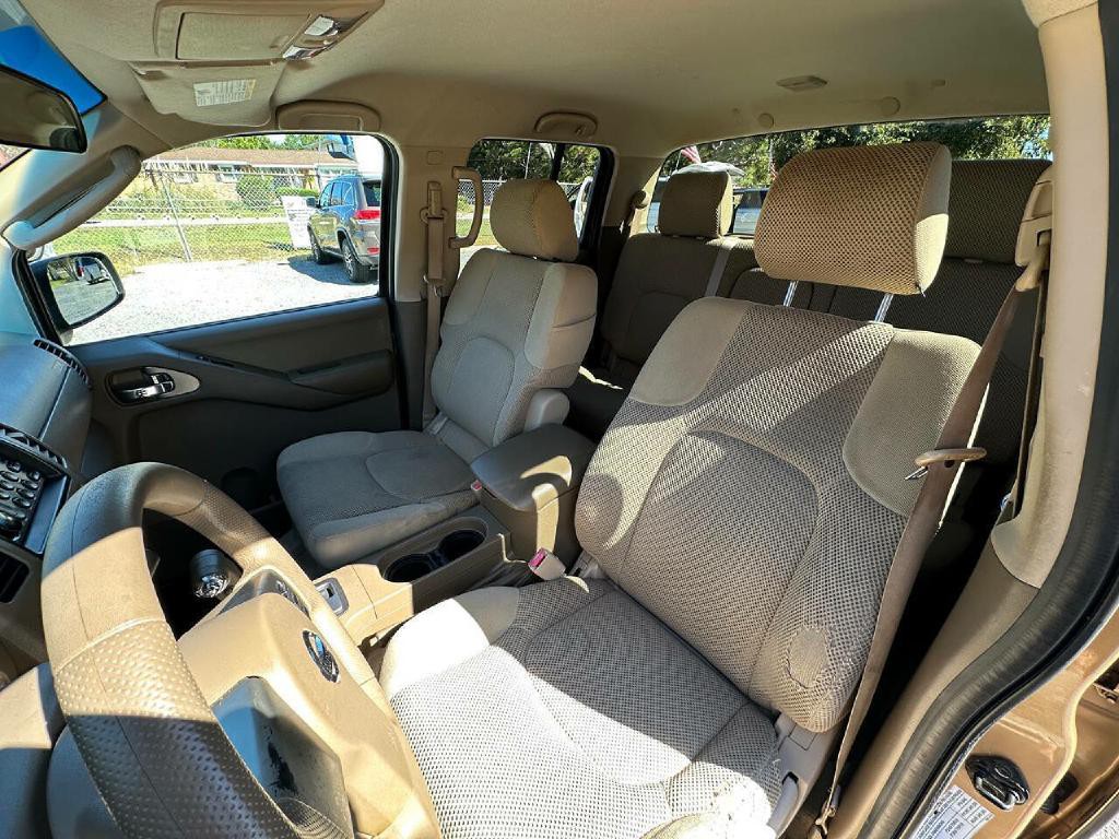2005 Nissan Frontier Image 31
