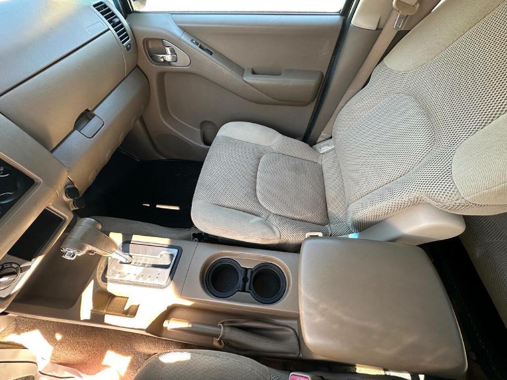 2005 Nissan Frontier Image 34