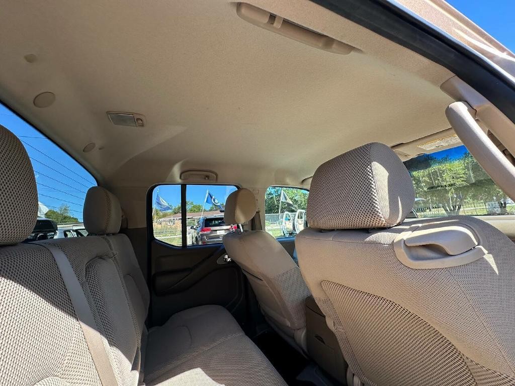 2005 Nissan Frontier Image 41