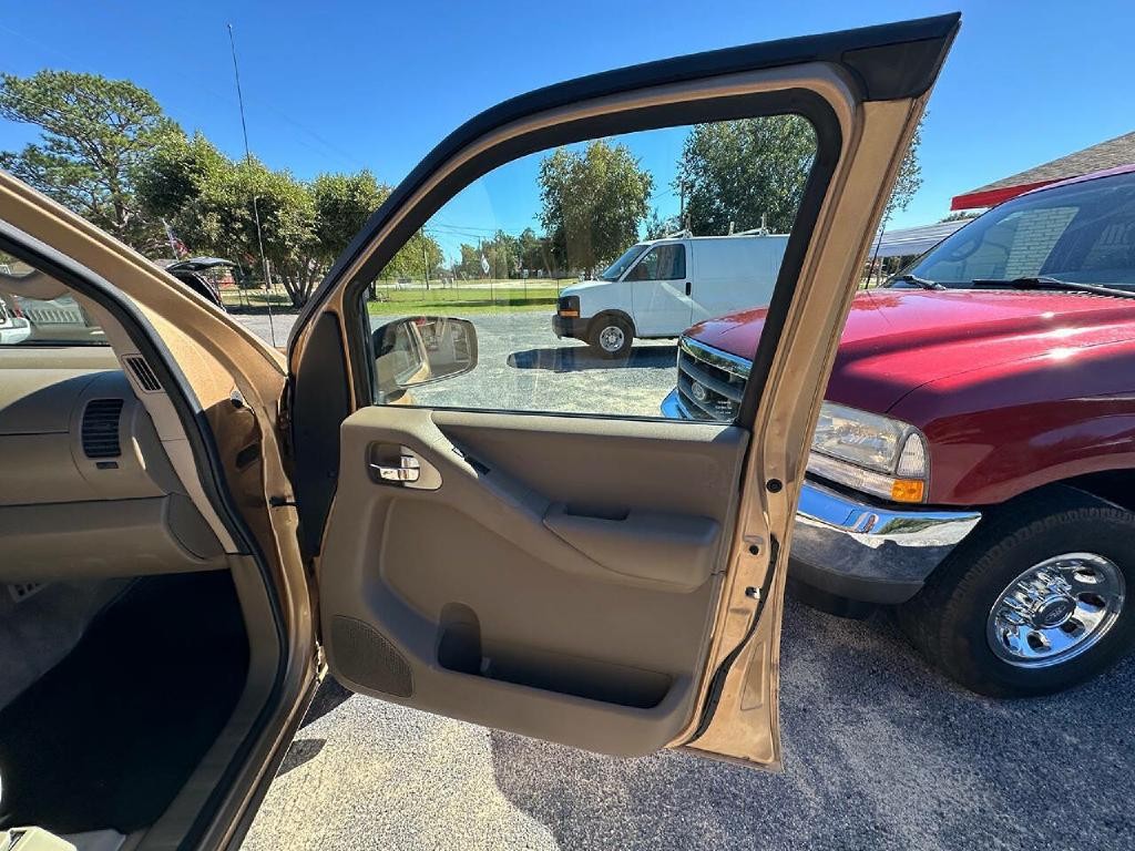 2005 Nissan Frontier Image 49