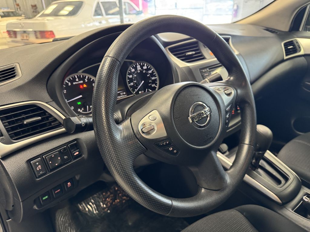 2018 Nissan Sentra Image 25