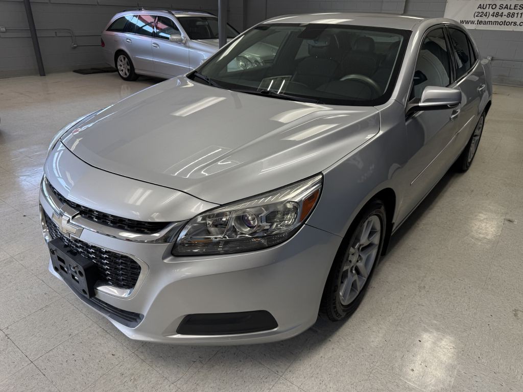 2016 Chevrolet Malibu Image 4