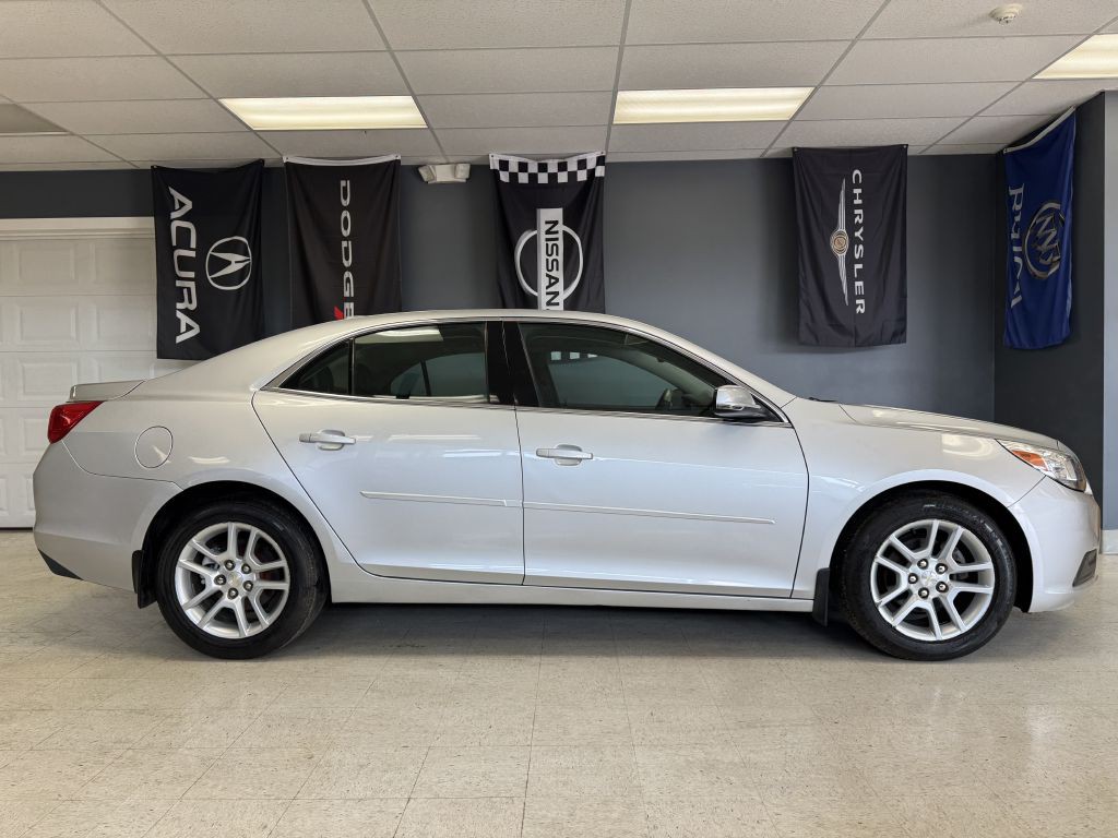 2016 Chevrolet Malibu Image 5