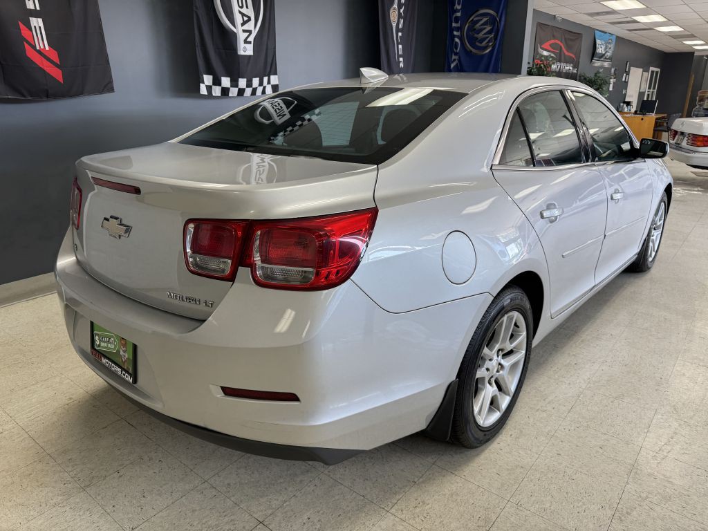 2016 Chevrolet Malibu Image 6