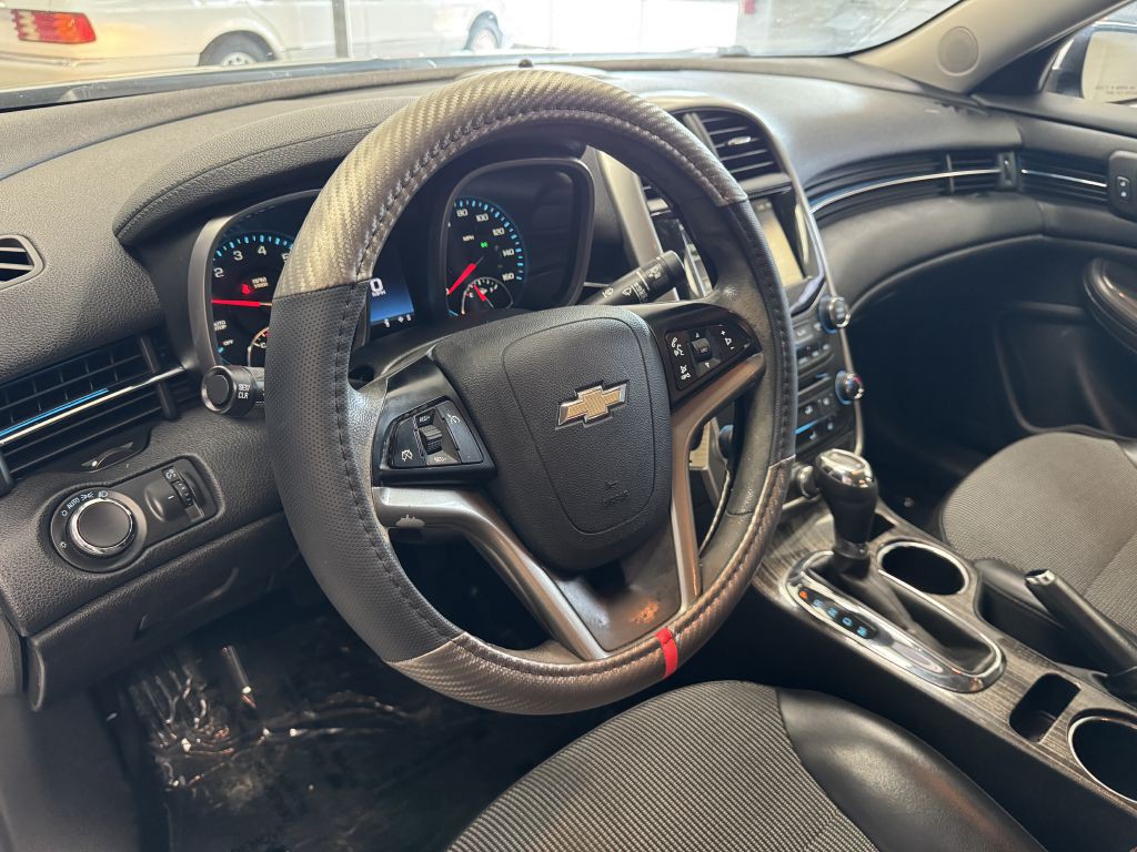 2016 Chevrolet Malibu Image 22