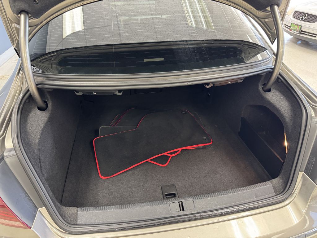 2013 Volkswagen CC Image 11
