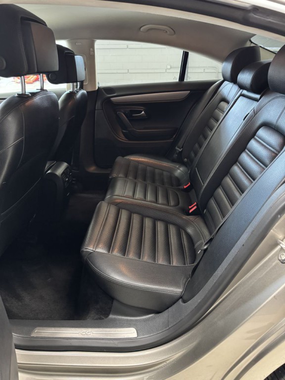 2013 Volkswagen CC Image 13