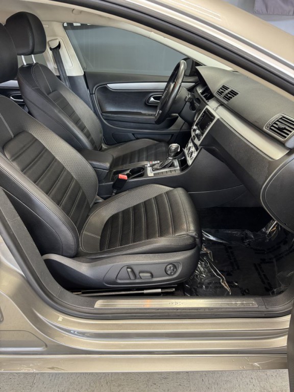 2013 Volkswagen CC Image 14