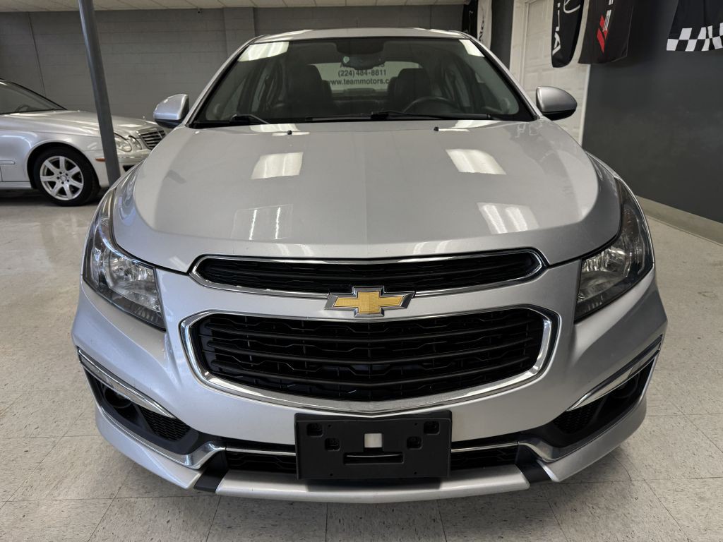 2015 Chevrolet Cruze Image 3