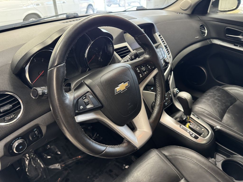 2015 Chevrolet Cruze Image 17