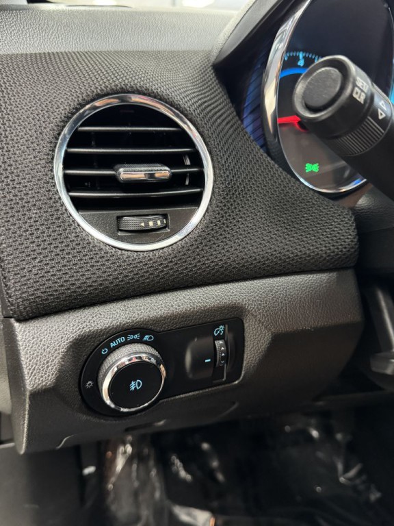 2015 Chevrolet Cruze Image 21