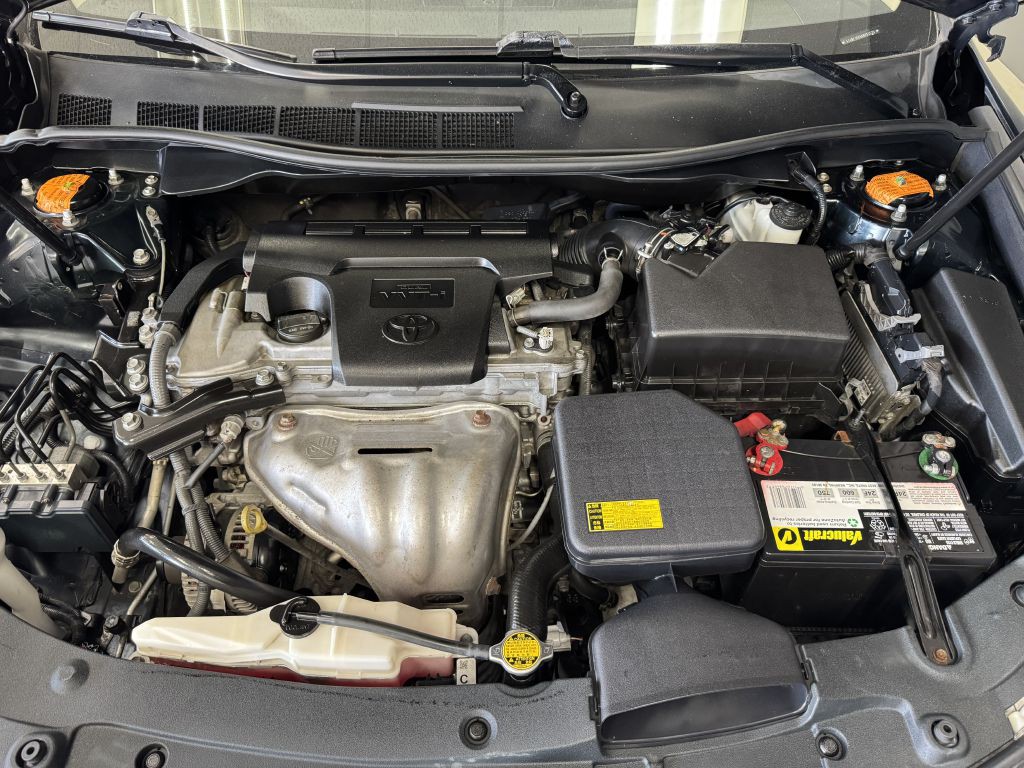 2012 Toyota Camry Image 24
