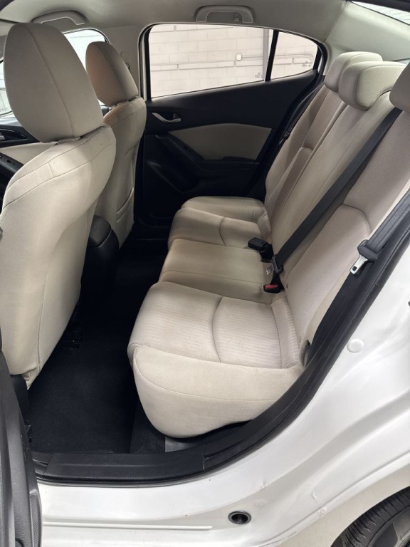 2015 Mazda Mazda3 Image 14