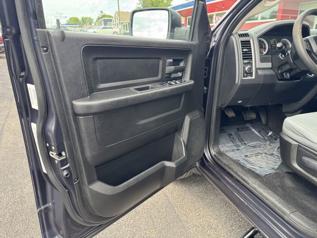 2013 RAM 1500 Image 12