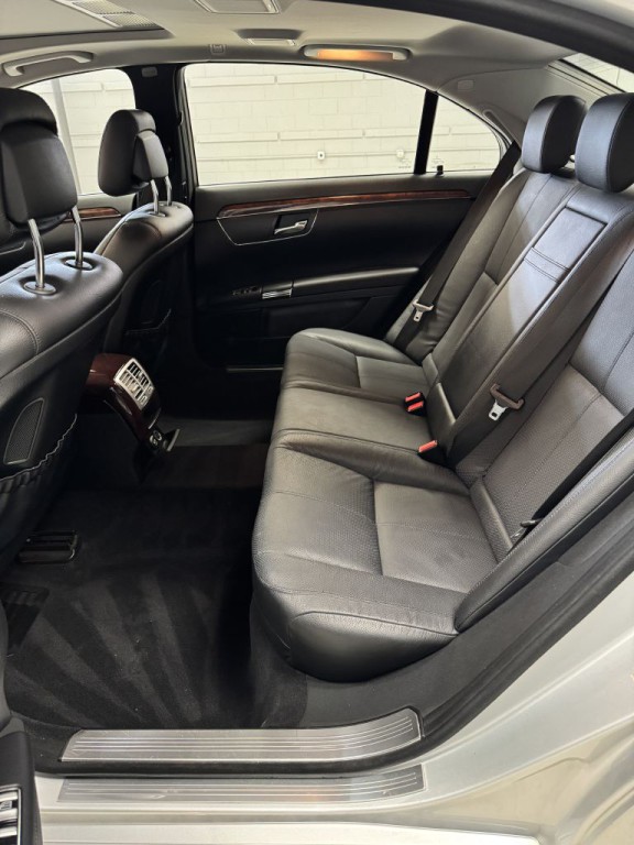 2008 Mercedes-Benz S-Class Image 12