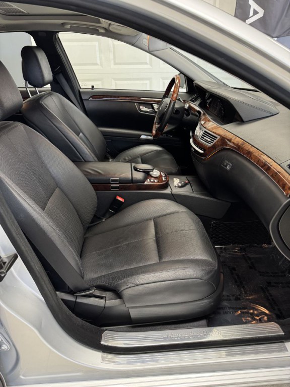 2008 Mercedes-Benz S-Class Image 14