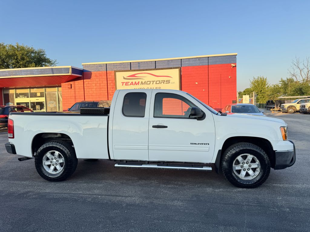 2011 GMC Sierra Image 7