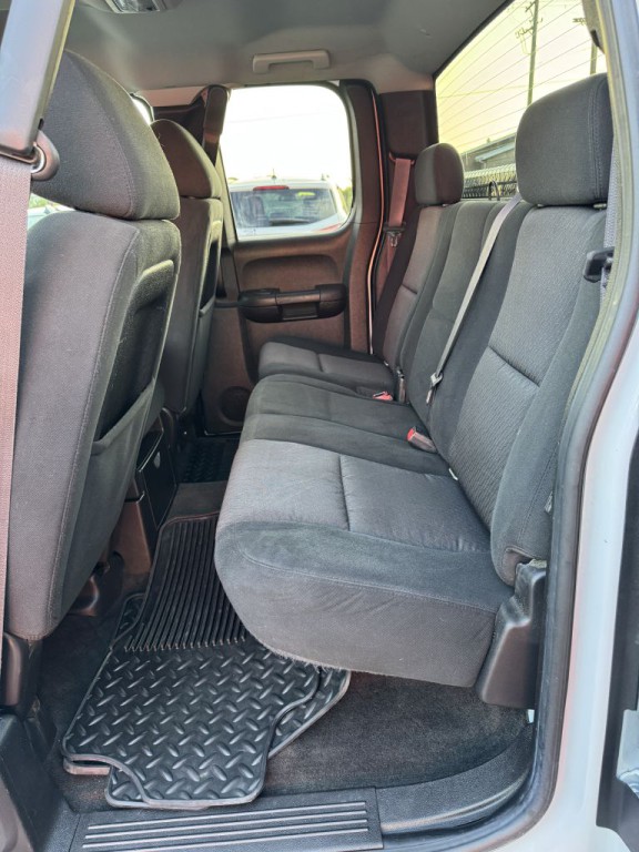2011 GMC Sierra Image 17