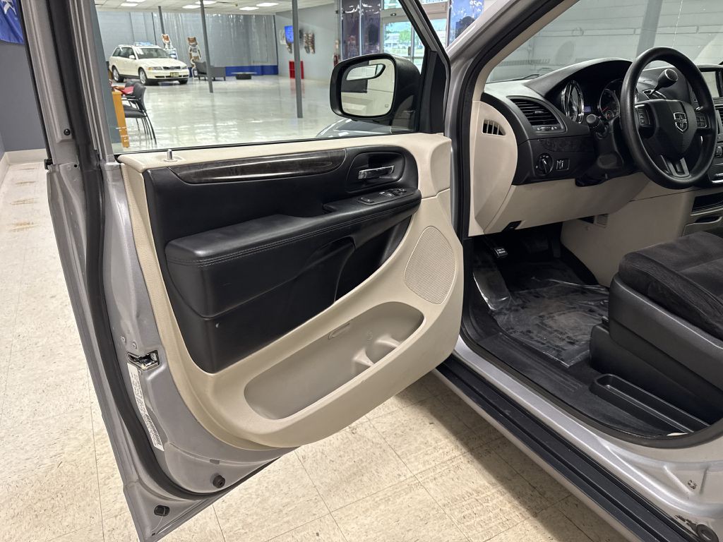 2014 Dodge Grand Caravan Image 12