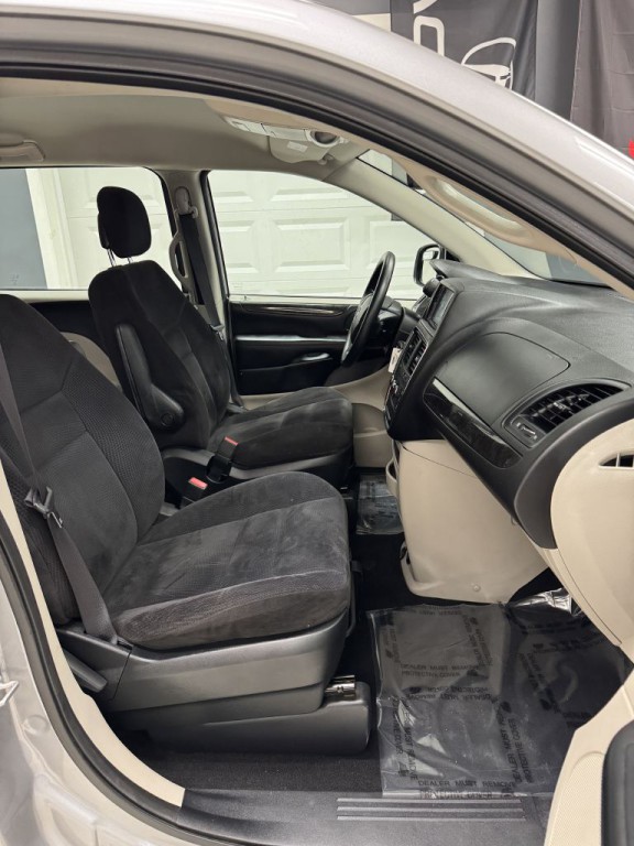 2014 Dodge Grand Caravan Image 16
