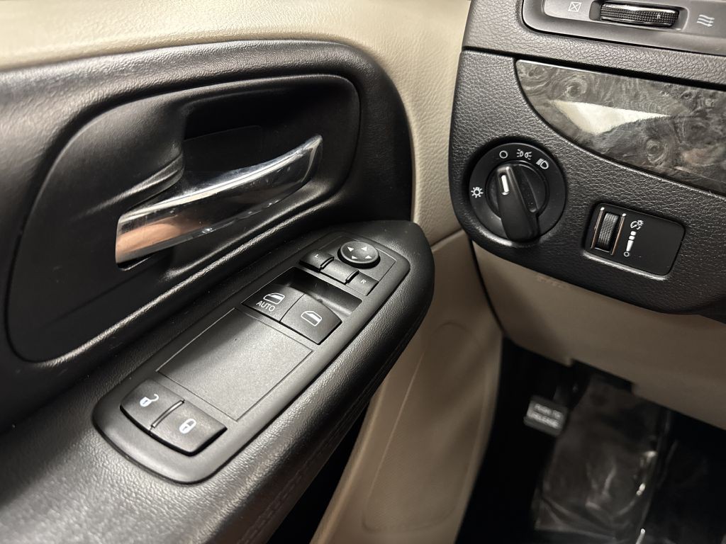 2014 Dodge Grand Caravan Image 22