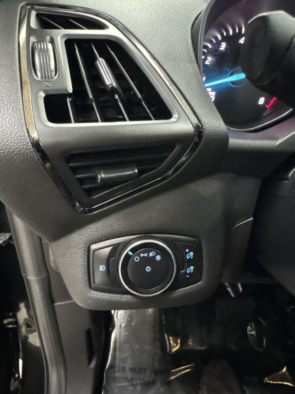 2015 Ford Escape Image 20