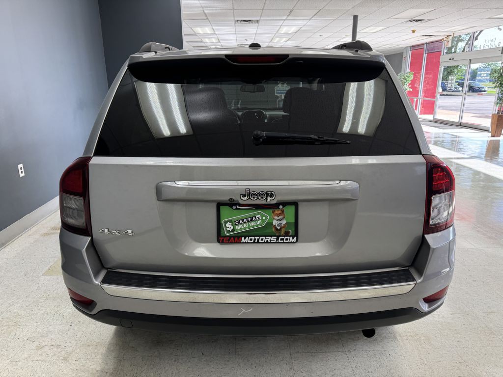 2015 Jeep Compass Image 8