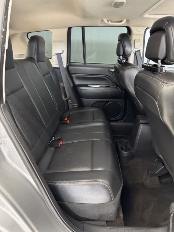 2015 Jeep Compass Image 13