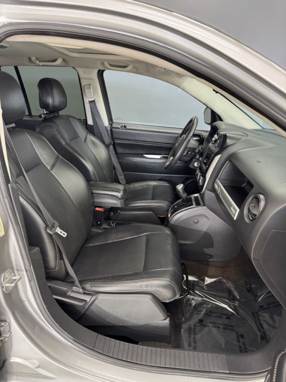 2015 Jeep Compass Image 15