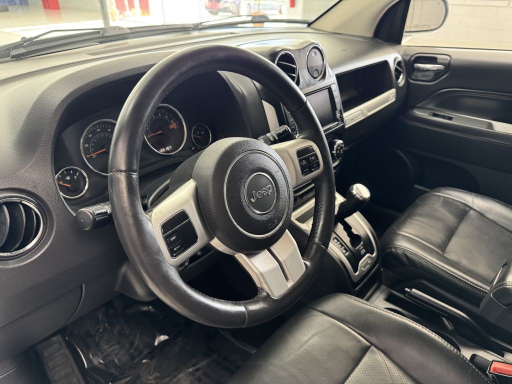 2015 Jeep Compass Image 18
