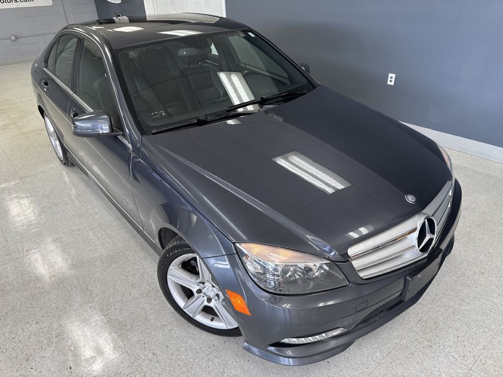 2011 Mercedes-Benz C-Class Image 2