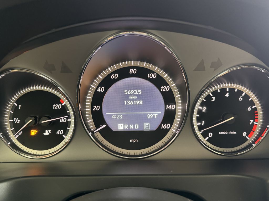 2011 Mercedes-Benz C-Class Image 25
