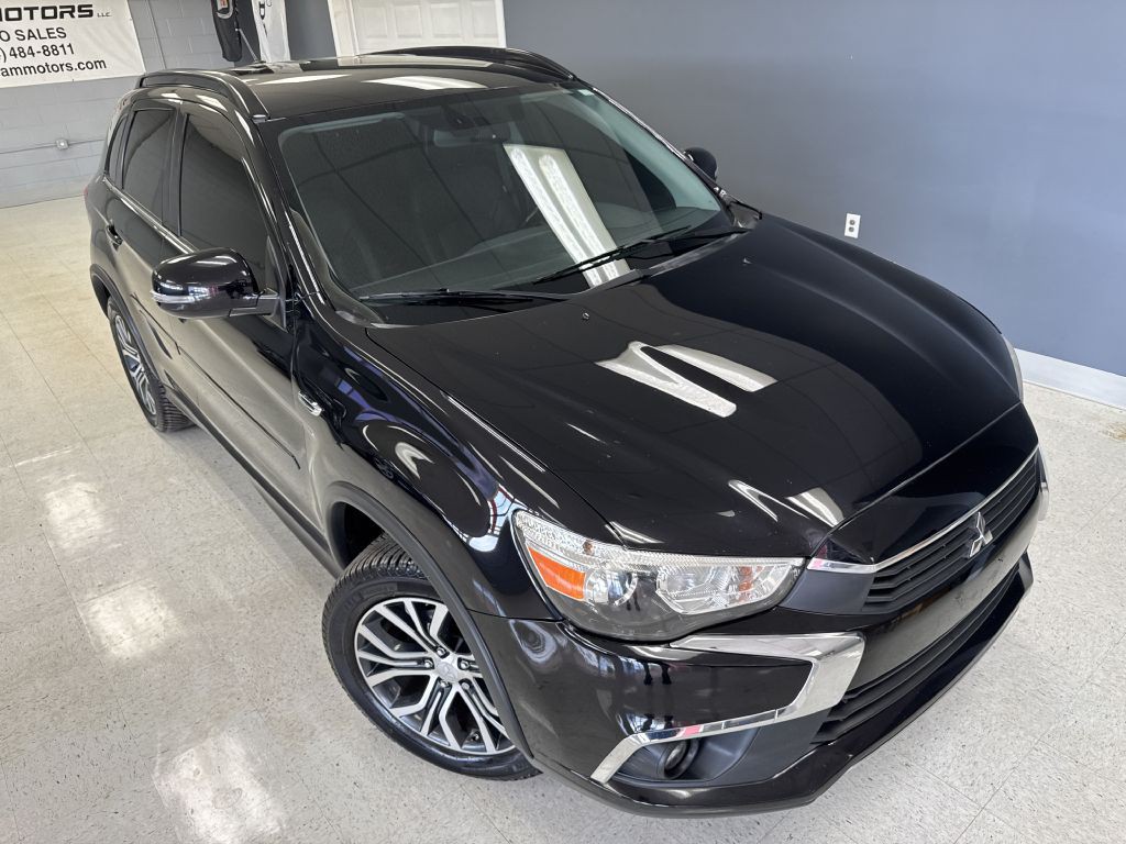 2016 Mitsubishi Outlander Image 2