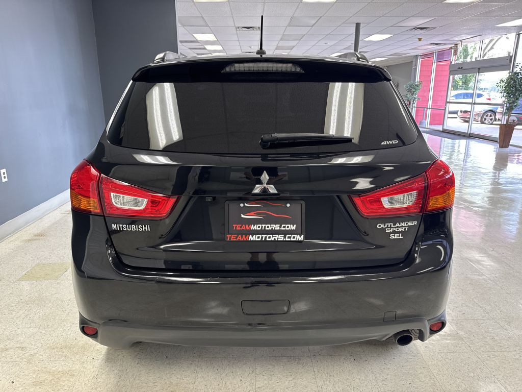 2016 Mitsubishi Outlander Image 8