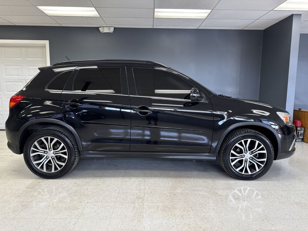 2016 Mitsubishi Outlander Image 10