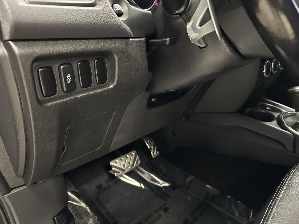 2016 Mitsubishi Outlander Image 22