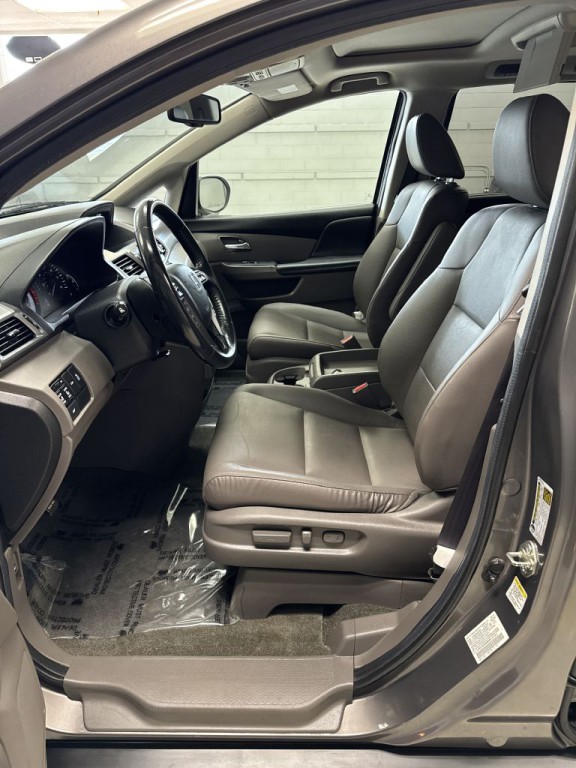 2014 Honda Odyssey Image 16