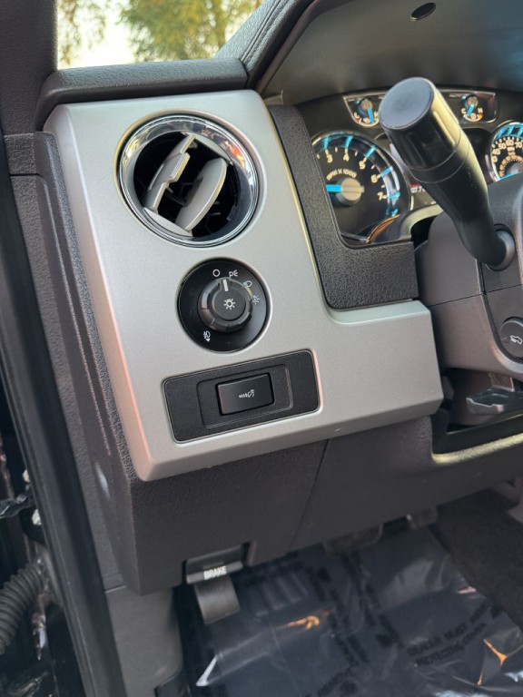 2014 Ford F-150 Image 25