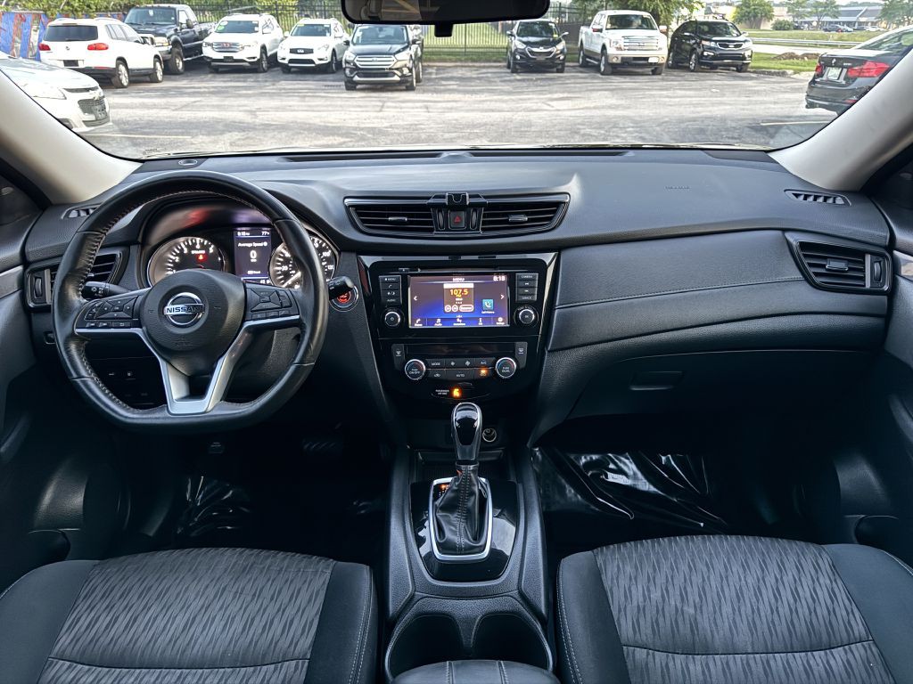 2018 Nissan Rogue Image 21