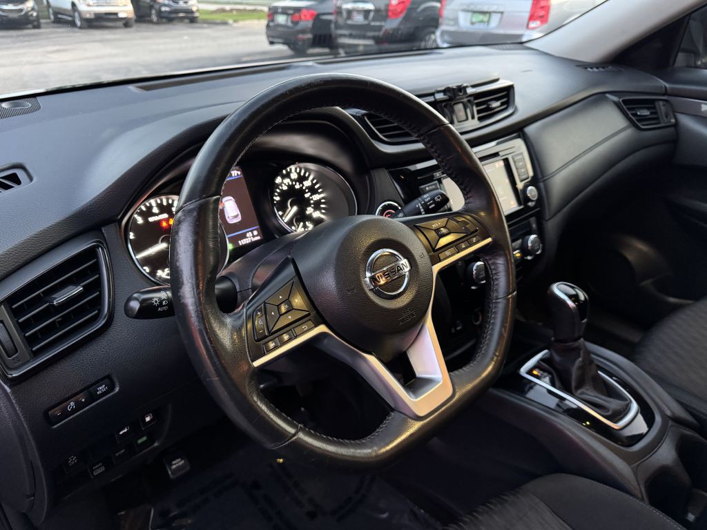 2018 Nissan Rogue Image 22