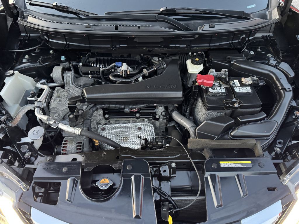 2018 Nissan Rogue Image 30