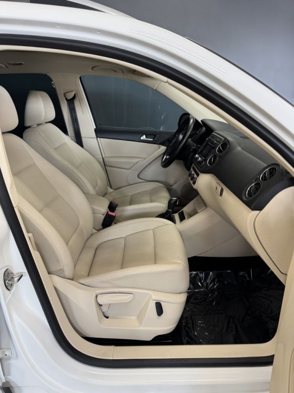 2013 Volkswagen Tiguan Image 16