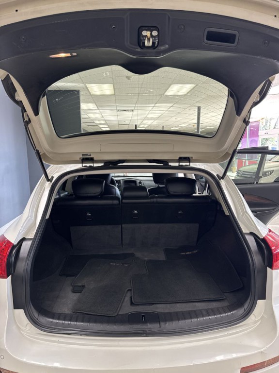 2016 INFINITI QX50 Image 12