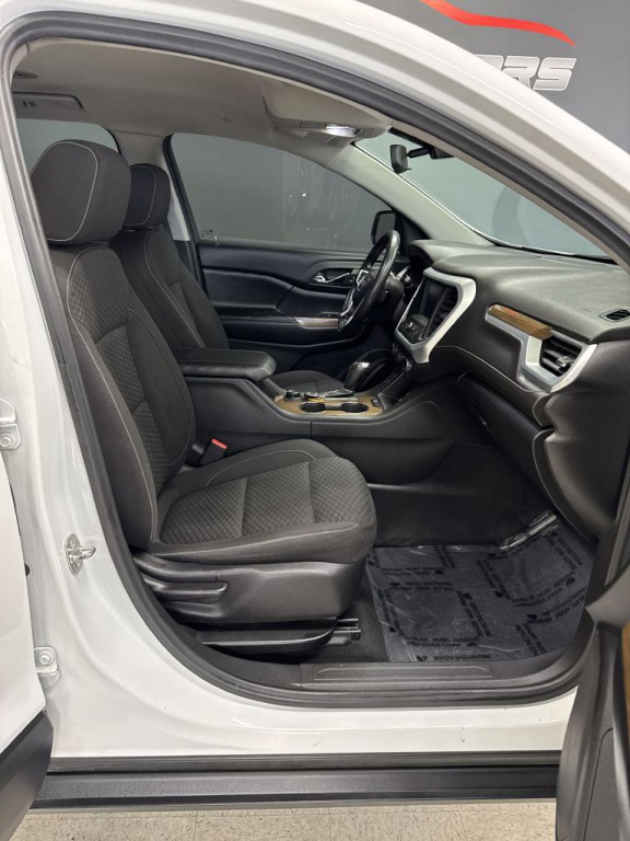 2018 GMC Acadia Image 18