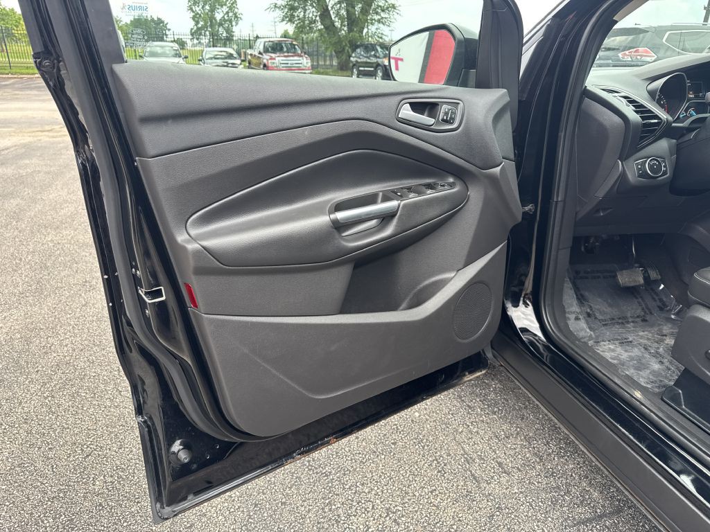 2017 Ford Escape Image 15
