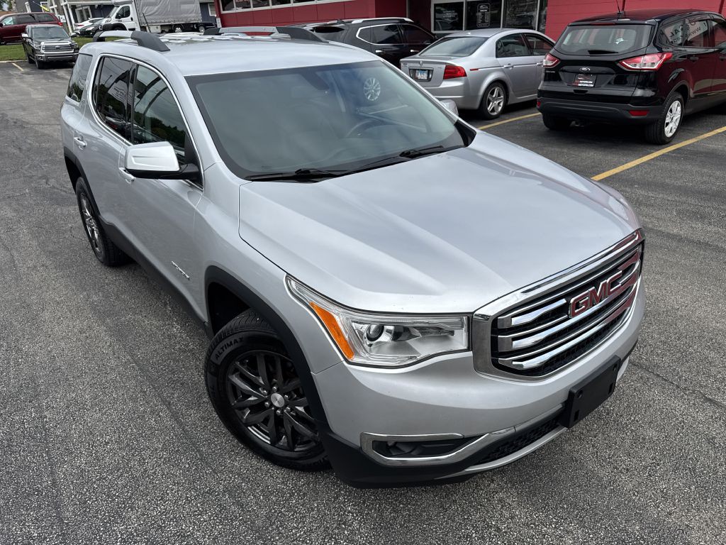 2017 GMC Acadia Image 2